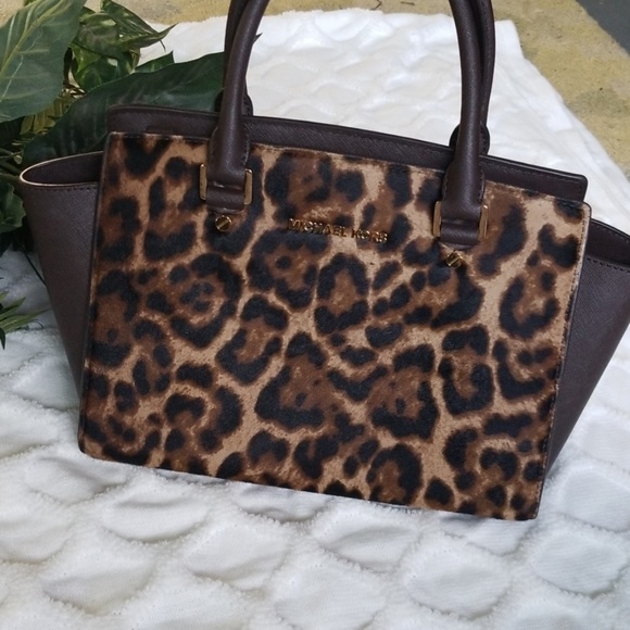 MICHAEL Michael Kors Handbags - Michael Kors  Selma Leopard print hair calf purse